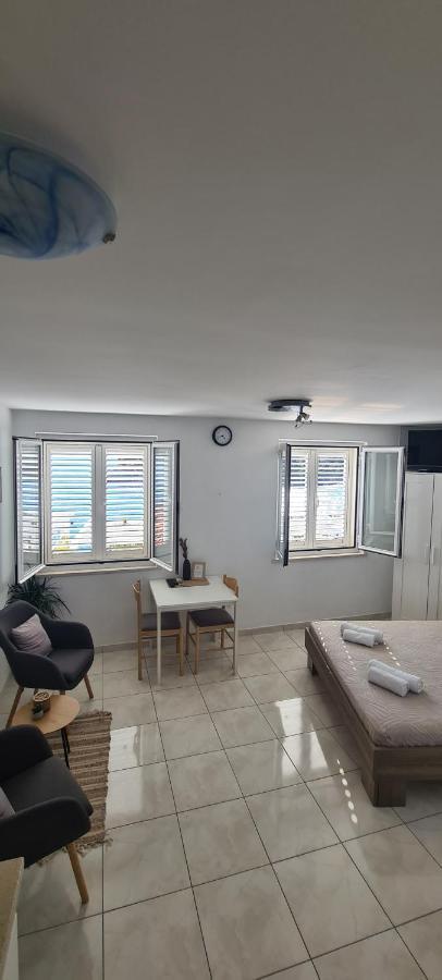 Apartments Matea Studio Apartment Štikovica Extérieur photo